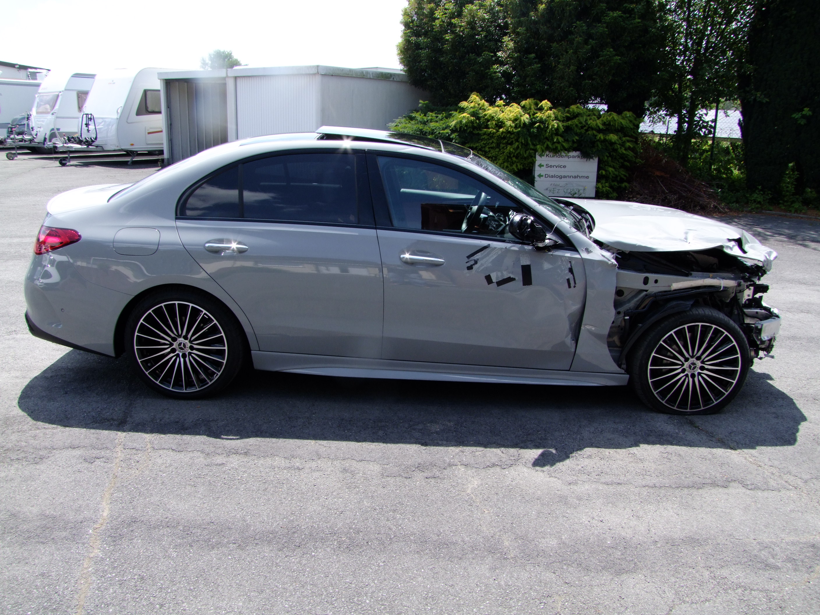Mercedes-Benz C 300 C Limousine C 300 d 4Matic AMG Voll Vorschau 9